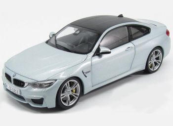 PAR97102 - BMW M4 Argent