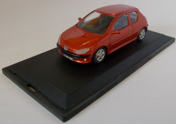PARAD099 - PEUGEOT 206 3 portes orange foncé métallisé