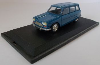 PARAD113 - CITROEN Ami 8 break 2 portes bleue