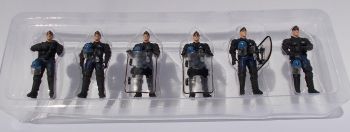 PER718 - 6 figurines gendarmes mobiles limité à 500 exemplaires