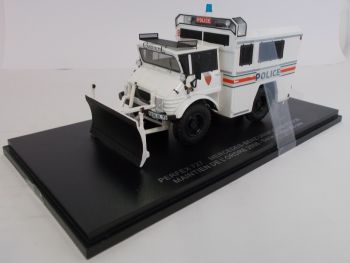 PER727 - MERCEDES BENZ Unimog U 406 2008 Police Nationale Française véhicule maintien de l'ordre limité à 150 exemplaires