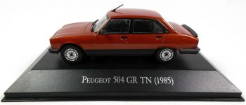 MAGARGAQV10 - PEUGEOT 504 GR TN berline 4 portes 1985 orange métallisée vendue sous blister