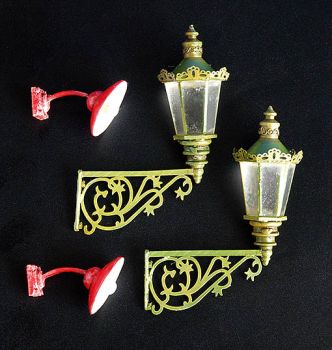 PLS212 - 4 lampes murales miniatures à assembler et à peindre