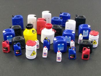 PLS468 - 30 bidons pour produits dangereux miniatures à peindre decalcomanies fournies