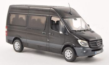 PRX14051 - MERCEDES BENZ Spinter version bus Facelift vitre tintée limité à 500 exemplaires
