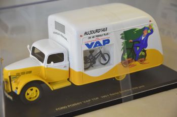 PER222 - FORD Poissy type C 598 1951 VAP – Limité à 250 ex.