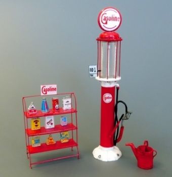 PLS511 - Station Essence avec présentoir à bidons d'huile. en kit à peindre