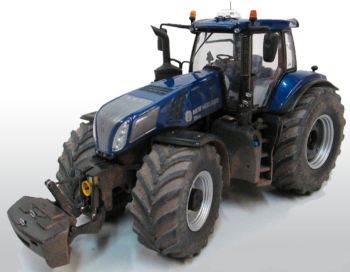 MAR1708/01 - NEW HOLLAND T8.435 Blue Power pneus VREDESTEIN Version Salie