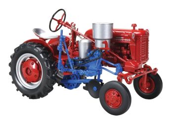 ZJD1799 - FARMALL CUB équipé d'une planteuse