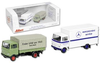 SCH22541 - 2 camions MERCEDES 4X2 1 baché Erster LKW et un caisse rigide Mercedes benz service