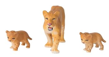 T16073 - Lionne et ses petits