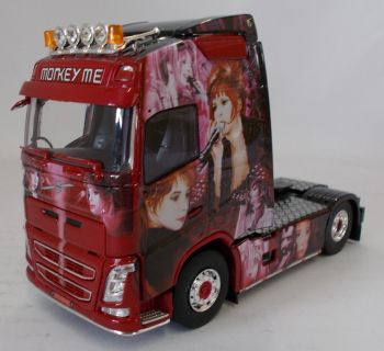 TEK68181 - VOLVO FH04 4x2 CPH Mylène Farmer