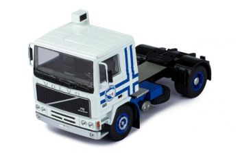 IXOTR099 - VOLVO F10 4x2 1983 POLAR EXPRESS