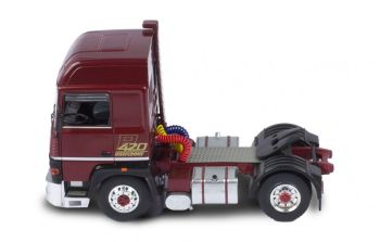 IXOTR106 - RENAULT R420 4x2 1986 rouge foncé