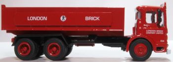 OXF76TIP005 - AEC Ergomatic 6x4 avec benne London brick Company