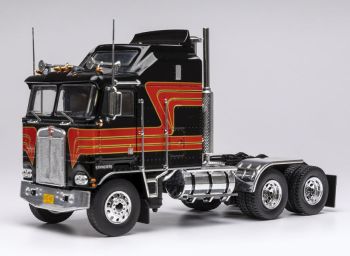 IXOTR229.22 - KENWORTH K 100 Aerodyne 6x4 1976 Noir et Rouge