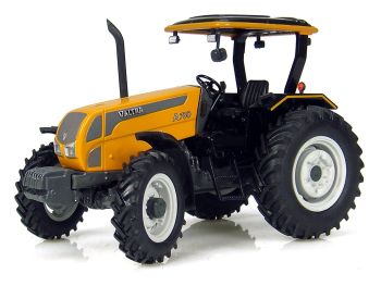 UH2970 - VALTRA 750 avec canopy.