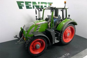 UH5281 - FENDT 724 Vario Roues étroites 