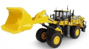 UH8127 - Chargeur KOMATSU WA600-8