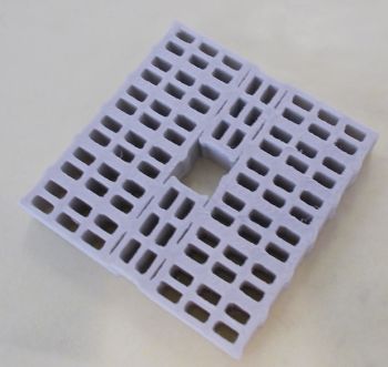 UM167_14 - 14 parpaings miniatures  rangés pour palette