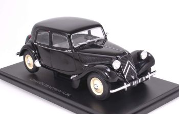G111V048 - CITROEN Traction 11 BL Noir