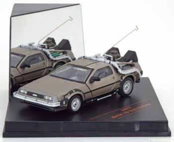 VIT24012 - Delorean DMC 12 du film Retour vers le Futur I