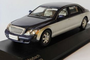 WBX110 - MAYBACH 62 2009 limousine bleue flancs gris