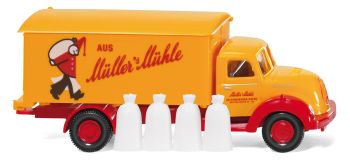 WIK054049 - MAGIRUS Sirius 4x2 caisse rigide