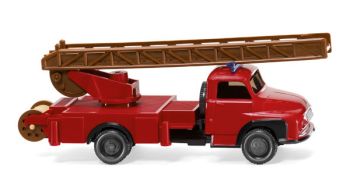 WIK062001 - FORD 4X2 FK 2500 pompier grande echelle