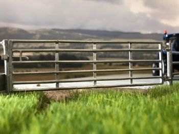 WM035 - Barrière en métal - longueur 12 cm par 4 cm de hauteur - En miniature