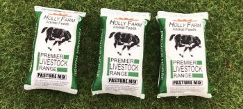 WM033K - 3 sacs de nourriture pour chevaux - En miniature