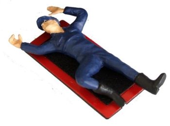 WM077 - Mécanicien allongé - En miniature