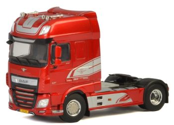 WSI04-2063 - DAF XF Super Space Cab 4x2 My2017 Rouge